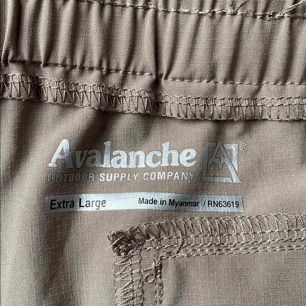Avalanche Women’s Tan Cropped Pants Size XL - Picture 5 of 7